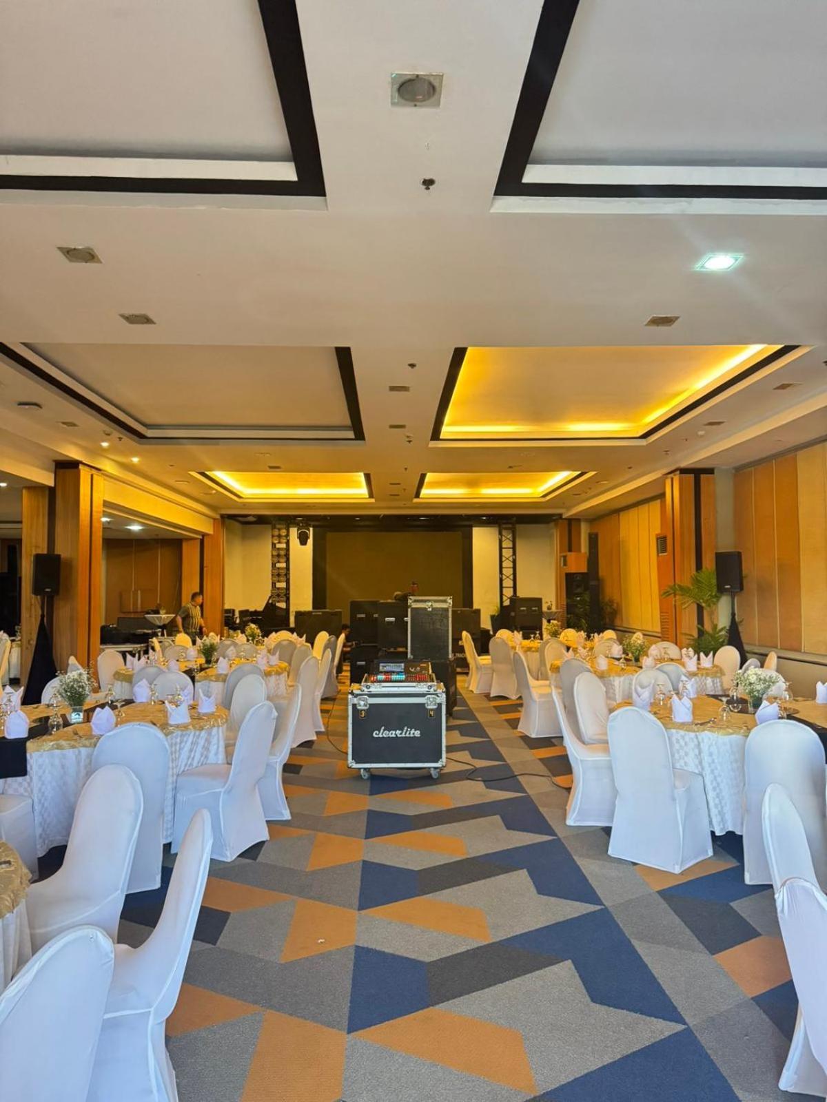 Cebu Grand Hotel Екстер'єр фото