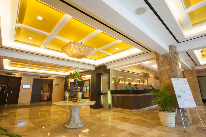 Cebu Grand Hotel Екстер'єр фото